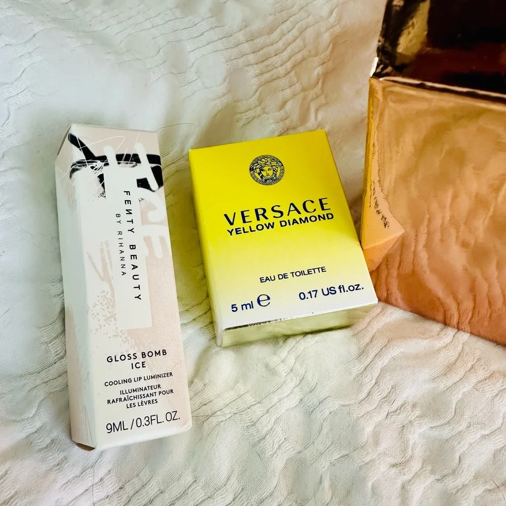 Fenty Beauty Cold Heartd ICE Clear Lip Gloss Luminizer & Versace Bright Crystal